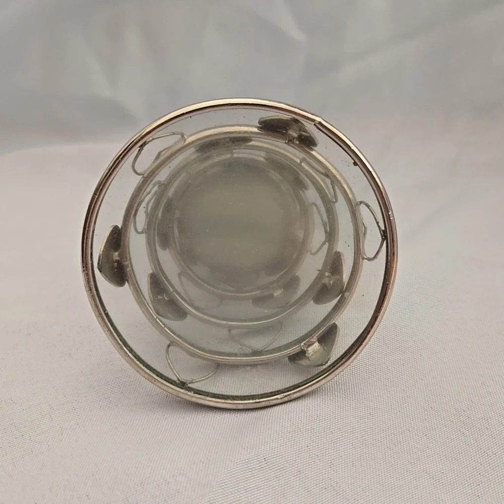 Vintage Stained Glass Bride and Groom 6 inch cake topper - Picture 3 of 8